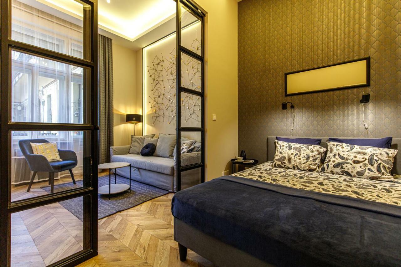 E13 - Elegant Apartment Budapest Exterior photo